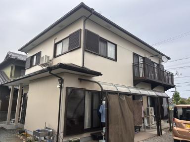 津市上弁財町I様邸外部塗装工事完工しました。